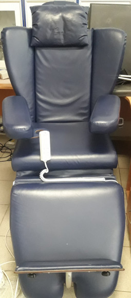 Крісло електричне діалізне GARDHEN BILANCE STEPHEN H ANATOMICAL