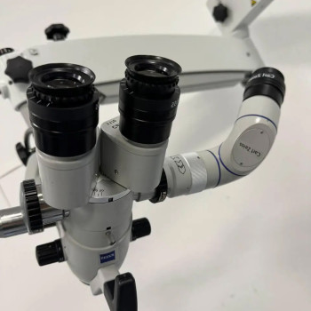 Операційний мікроскоп Carl Zeiss OPMI Pico S100