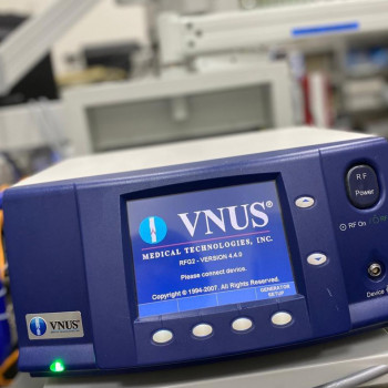 Радіочастотний генератор Covidien VINUS RFG2