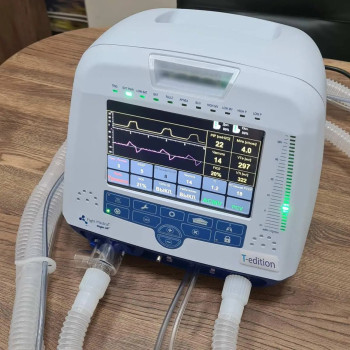 Апарат штучної вентиляції легенів Flight 60T (Flight Medical)