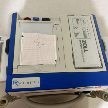 Дефібрилятор ZOLL R-серія