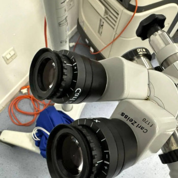 Операційний мікроскоп Zeiss OPMI Pico (S100)