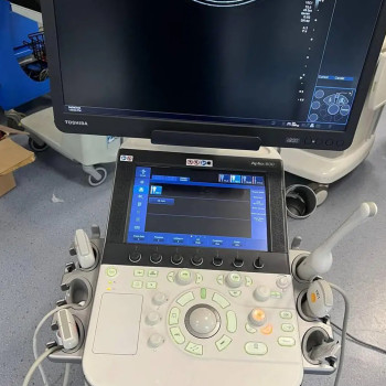 Ультразвуковий діагностичний апарат Toshiba Aplio i800